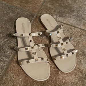 Olivia Miller Beige Studded Jelly Sandals 10